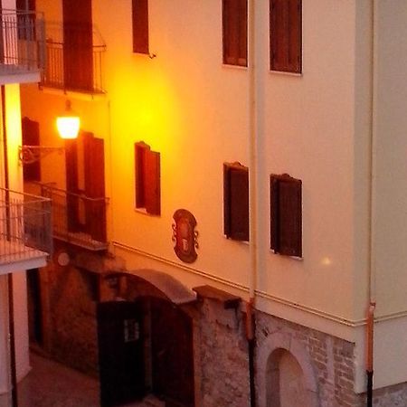 L'Antipapa Fondi Exterior foto